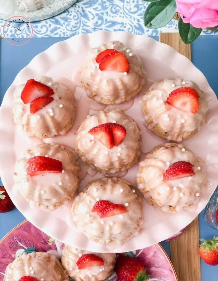 Mini Strawberry Bundt Cakes