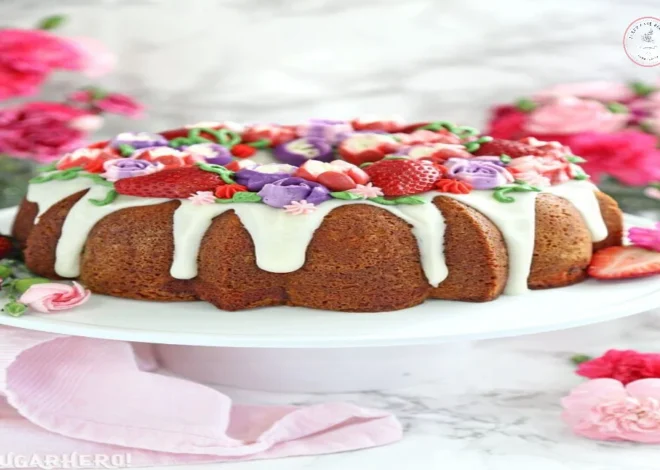 Mini Strawberry Bundt Cakes